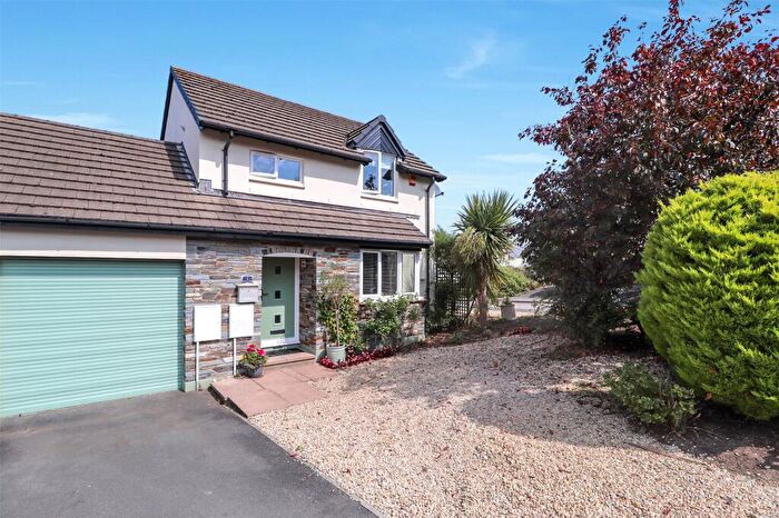 3 Bedroom Link Detached House For Sale In Short Close, Bideford, Devon, EX39