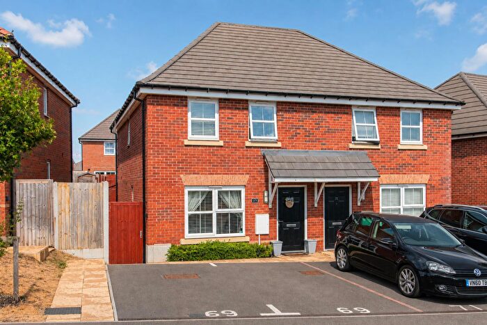 3 Bedroom Semi-Detached House For Sale In Romeo Way, Wellingborough, NN8