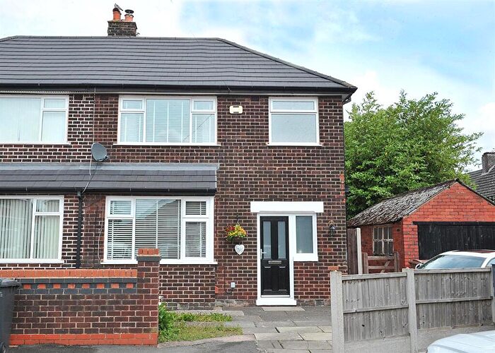 3 Bedroom Semi-Detached House For Sale In Rose Crescent, Irlam, M44