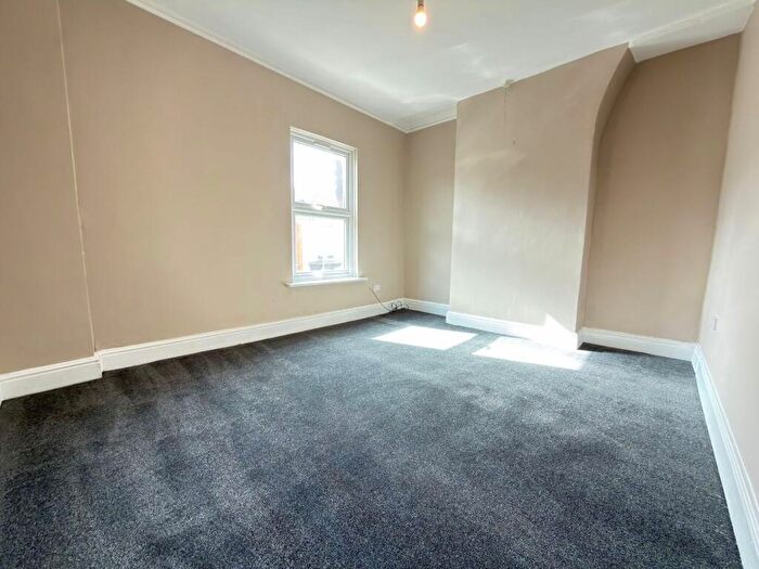 3 Bedroom Terraced House To Rent In Wrenbury Street, L7