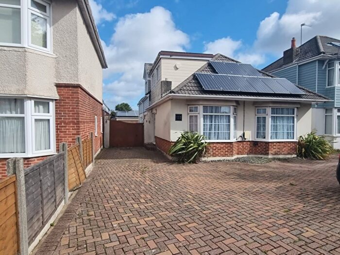 5 Bedroom Detached Bungalow To Rent In Bournemouth, BH11