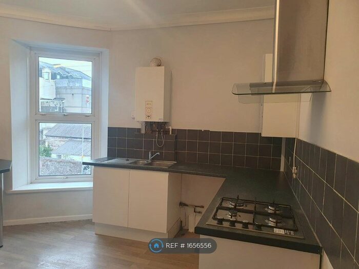 2 Bedroom Flat To Rent In Fff Seaton Ave Mutley, Plymouth, PL4