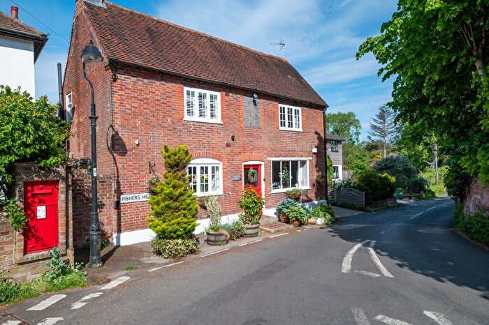 4 Bedroom Detached House For Sale In Fishers Hill, Catisfield, PO15
