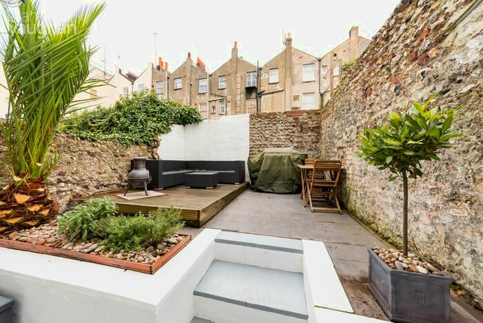 3 Bedroom Terraced House To Rent In North Gardens, Brighton, East Sussex, BN1