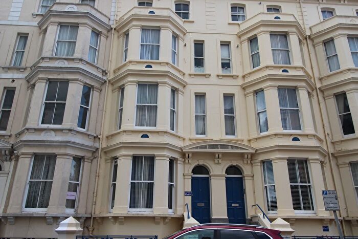 2 Bedroom Flat To Rent In Lascelles Terrace, Eastbourne, BN21