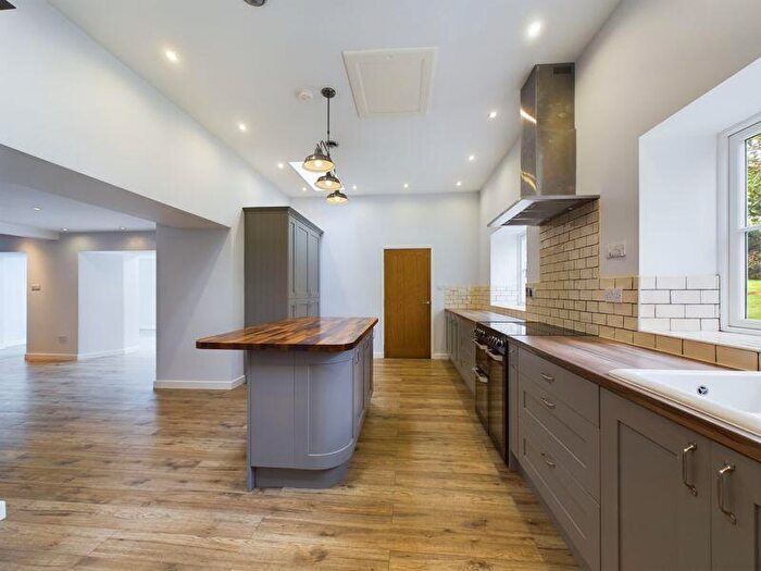 4 Bedroom Farm House To Rent In Littledean Road, Newnham, GL14