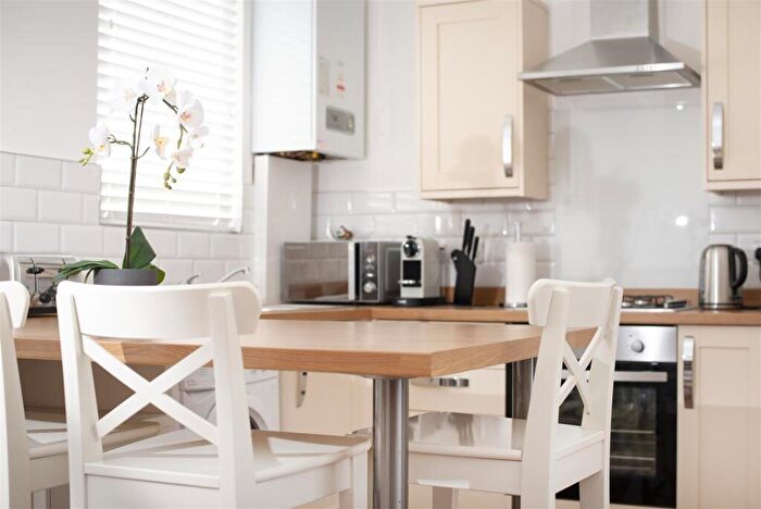 2 Bedroom Flat To Rent In Francis Avenue, Southsea, PO4