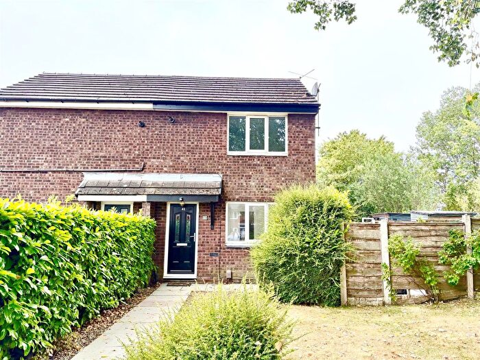 1 Bedroom Mews For Sale In Spawell Close, Lowton, WA3