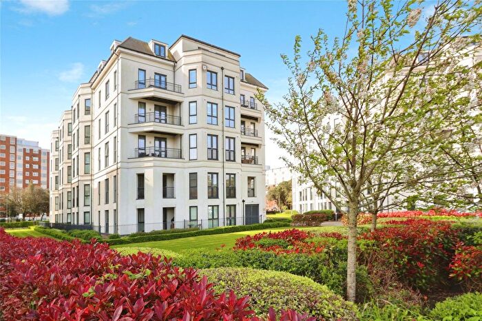 1 Bedroom Flat For Sale In West Cliff Road, Bournemouth, Dorset, BH2