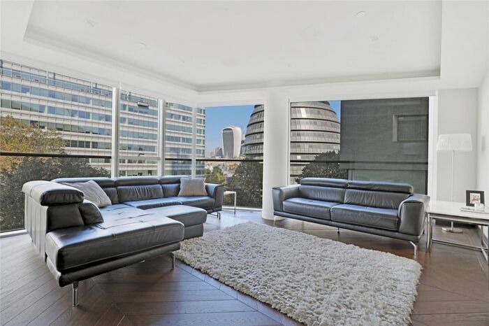 2 Bedroom Flat To Rent In Sandringham House, Earls Way, SE1