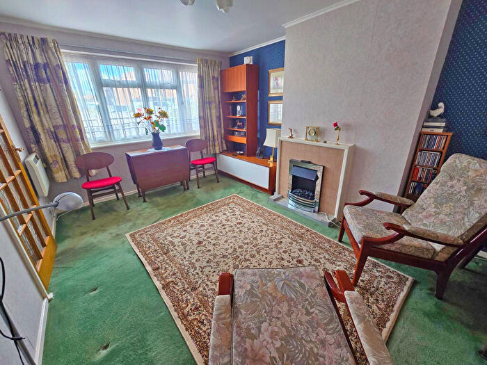 2 Bedroom End Of Terrace House For Sale In Mansell Road, Shoreham-by-Sea, BN43