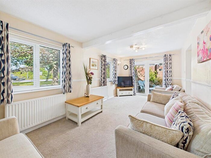 5 Bedroom Semi-Detached House For Sale In Grice Close, Sheringham, NR26
