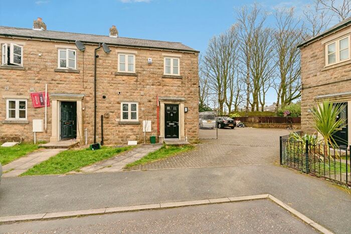 3 Bedroom Semi Detached House For Sale In Eckroyd Close, Nelson, Lancashire, BB9