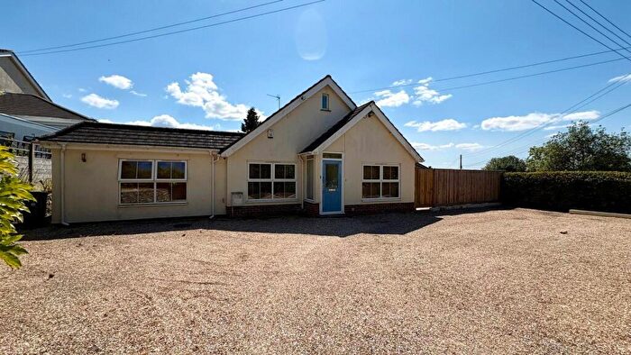 5 Bedroom Bungalow For Sale In Pine Park Road, Honiton, Devon, EX14