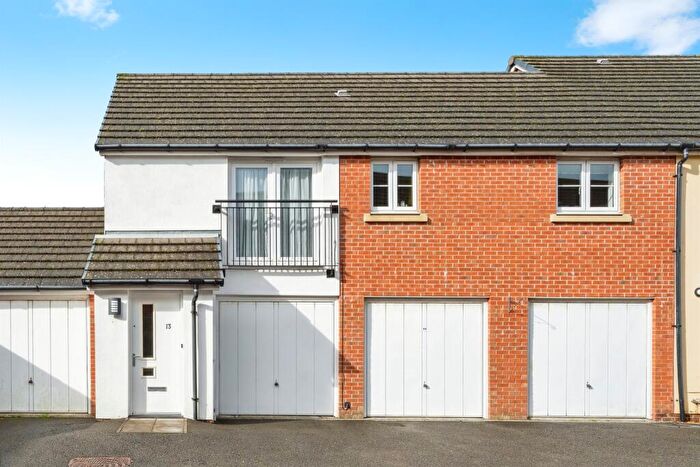 2 Bedroom House For Sale In Haynes Court, Swansea, SA1
