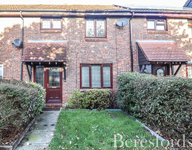 3 Bedroom Terraced House For Sale In Murrell Lock, Chelmer Village, CM2