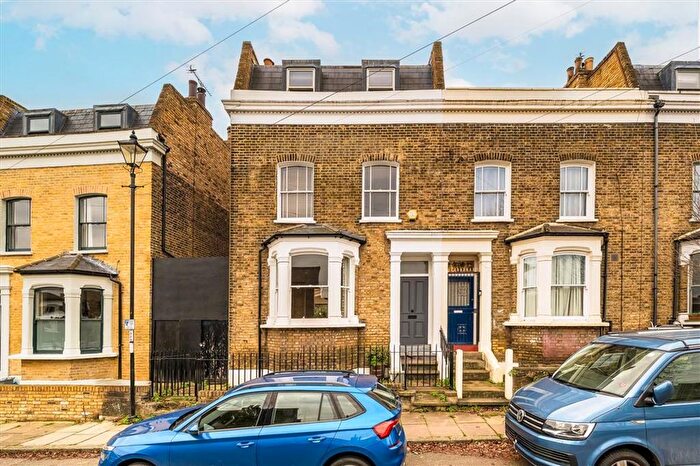 5 Bedroom Semi Detached House For Sale In Albyn Road, Deptford, SE8