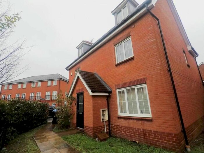 6 Bedroom Terraced House To Rent In Cunningham Avenue, Hatfield, AL10