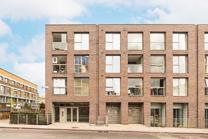 1 Bedroom Flat To Rent In Stockwell Park Walk, Stockwell, SW9