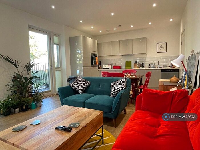 2 Bedroom Flat To Rent In Kennard Apartments, London, SE18