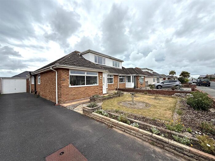 3 Bedroom Semi-Detached Bungalow For Sale In Kilgrimol Gardens, Lytham St. Annes, FY8