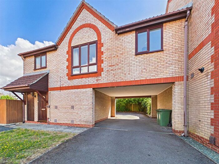 2 Bedroom Flat For Sale In Coopers Elm, Quedgeley, Gloucester, Gloucestershire, GL2
