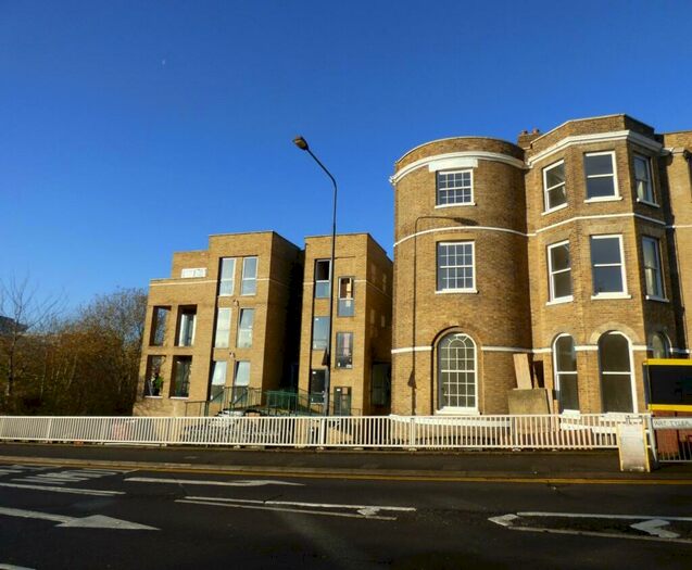 1 Bedroom Apartment To Rent In Ashford Road, Maidstone, ME14