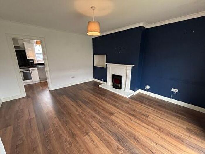 3 Bedroom End Of Terrace House To Rent In Gorse Place, Uddingston, G71