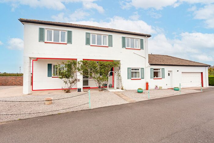 2 Bedroom Flat For Sale In Hazelrigg Avenue, Dumfries, DG2