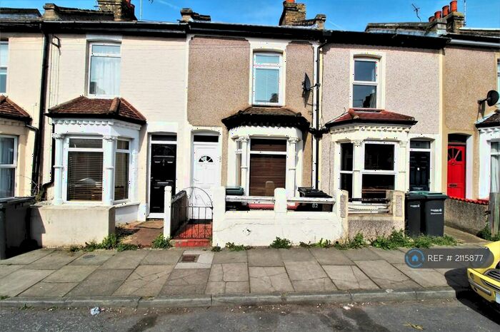 2 Bedroom Terraced House To Rent In Gravesend, Gravesend, DA11