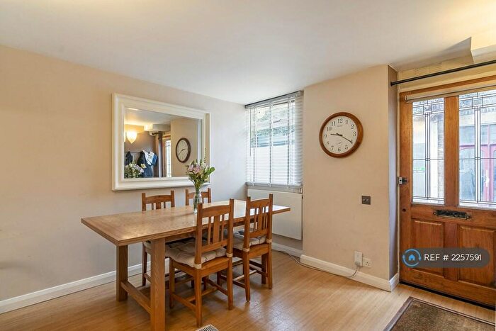 1 Bedroom Flat To Rent In Primrose Hill, London, NW1