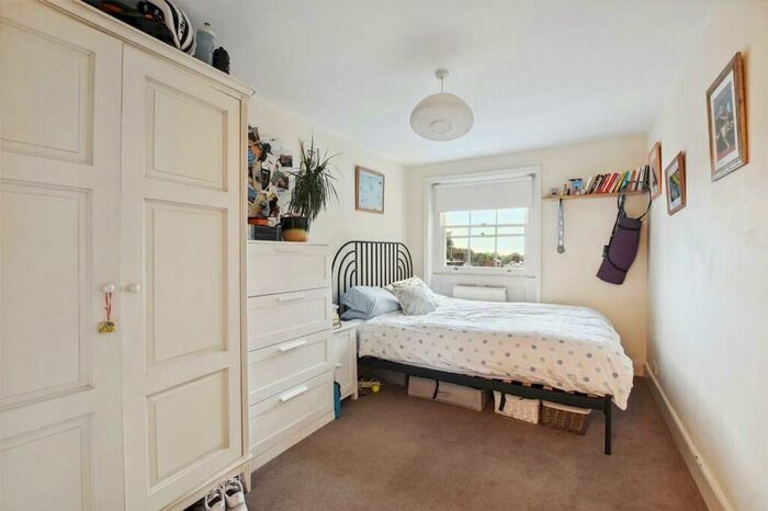 2 Bedroom Apartment To Rent In Highbury Park, London, N5