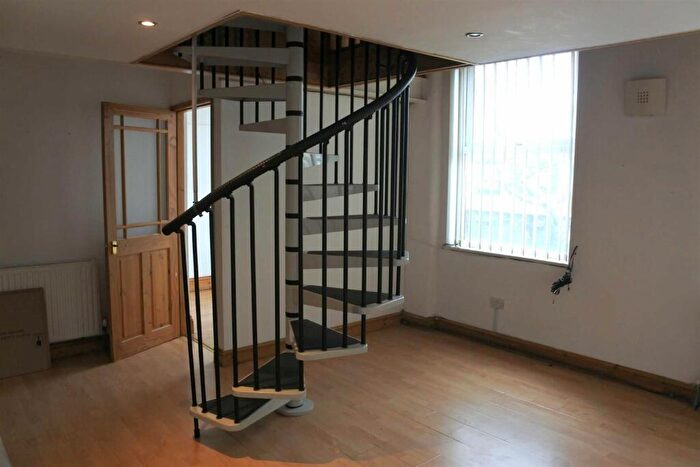 2 Bedroom Apartment To Rent In Barlow Moor Road, Chorlton, Manchester, M21