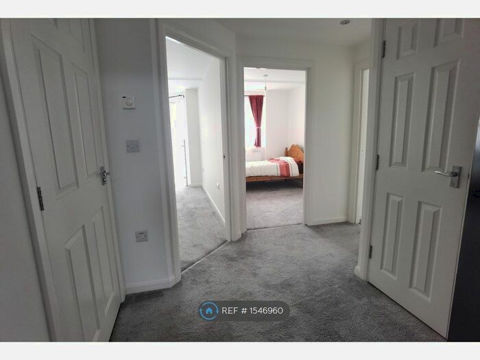 2 Bedroom Flat To Rent In The Elms, Luton, LU1