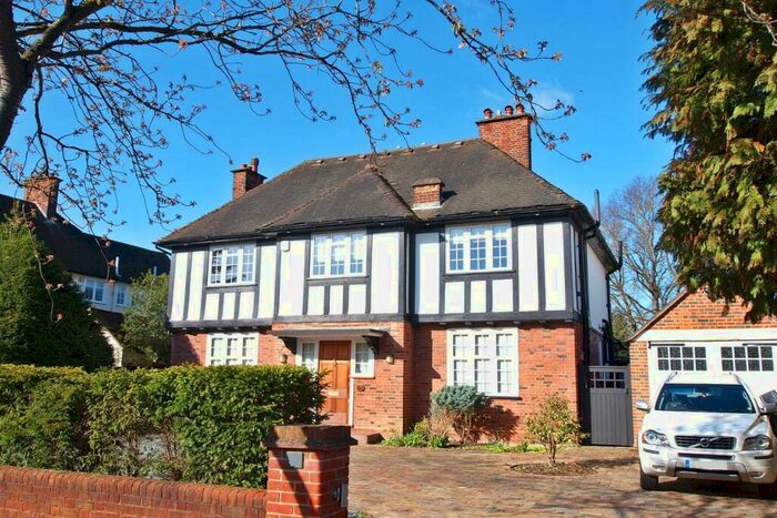 6 Bedroom Detached House To Rent In Manor Way, Beckenham, BR3