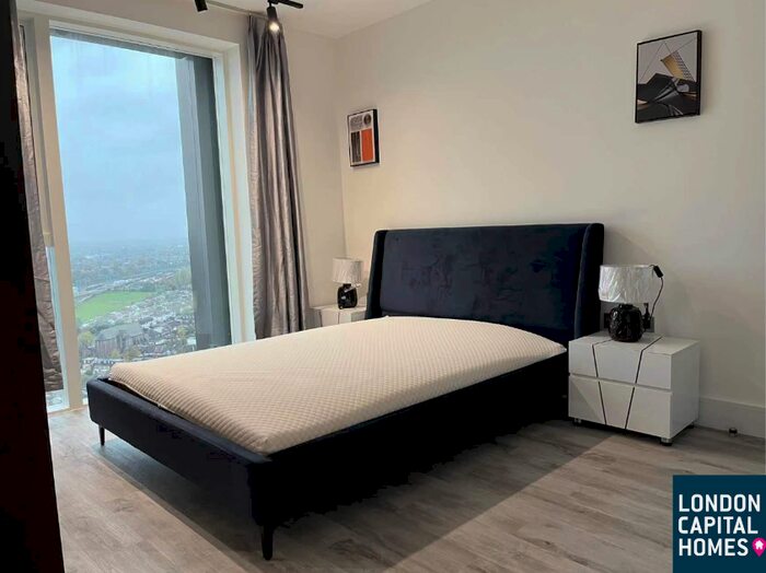 2 Bedroom Flat To Rent In Portal Way, London, W3