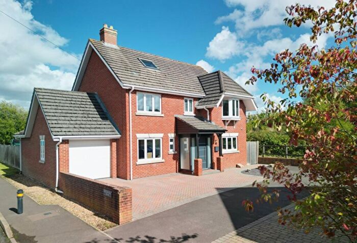 5 Bedroom Detached House For Sale In Burnetts Lane, West End, SO30