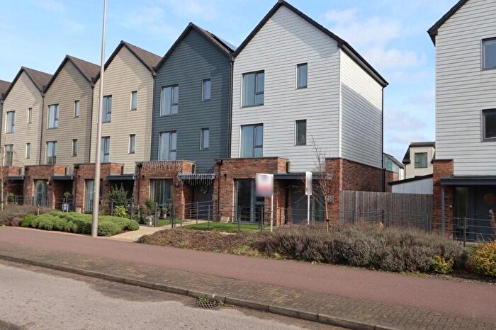 4 Bedroom End Of Terrace House For Sale In Countess Way, Broughton, MK10