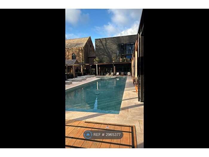 1 Bedroom Flat To Rent In Lewis House, Brentford, TW8