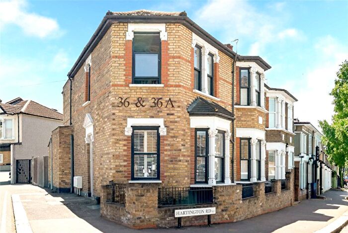 2 Bedroom Flat For Sale In Station Road, Walthamstow, London, E17