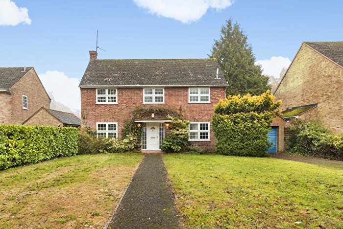 4 Bedroom Detached House To Rent In Newbury, Berkshire, RG14