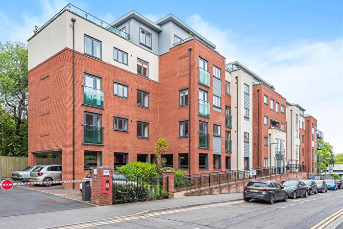 1 Bedroom Retirement Property For Sale In Stokes Lodge, Camberley, GU15
