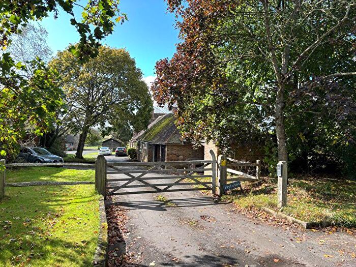 2 Bedroom Detached Bungalow To Rent In Frylands Lane, Wineham, Nr. Henfield, BN5