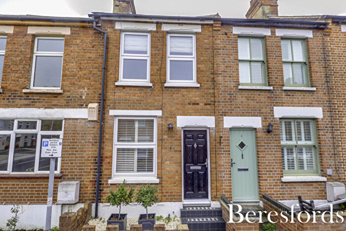 2 Bedroom Terraced House For Sale In North Road Avenue, Brentwood, CM14