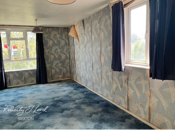 1 Bedroom Flat For Sale In Verran Road, London, SW12