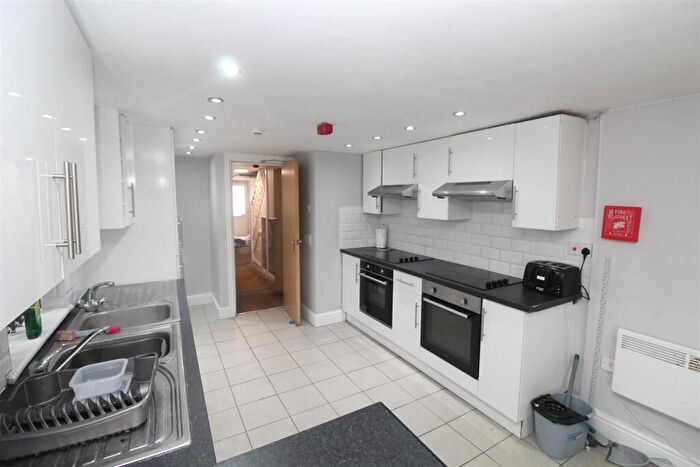 7 Bedroom House To Rent In Rhymney Street, Cathays, Cardiff, CF24