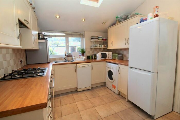 5 Bedroom Property To Rent In Heathfield Road, Cardiff, CF14