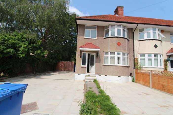 3 Bedroom End Terrace House To Rent In Central Parade, Orpington, BR5