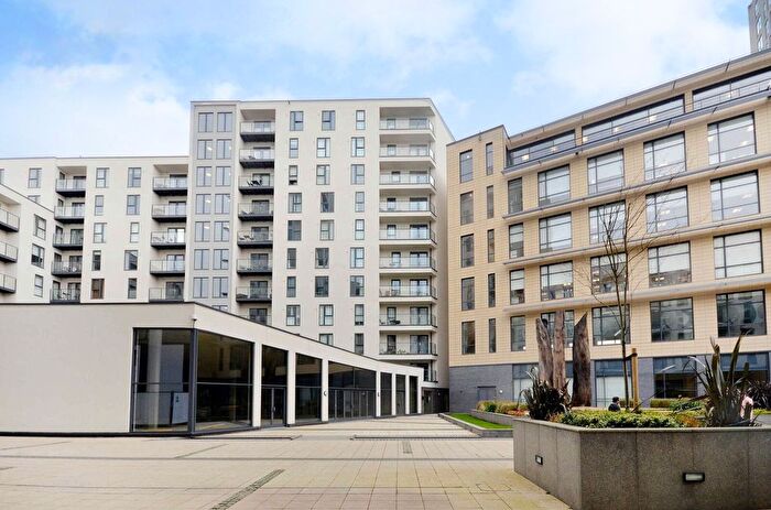 2 Bedroom Flat To Rent In Guildford Road, Woking, GU22
