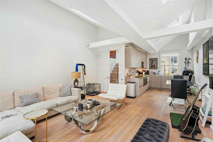 3 Bedroom Flat To Rent In Ifield Road, London, SW10